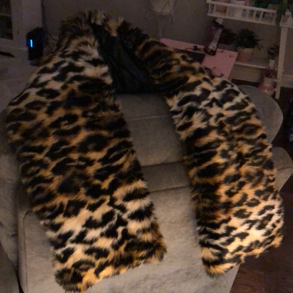 NWOT faux fur neck warmer